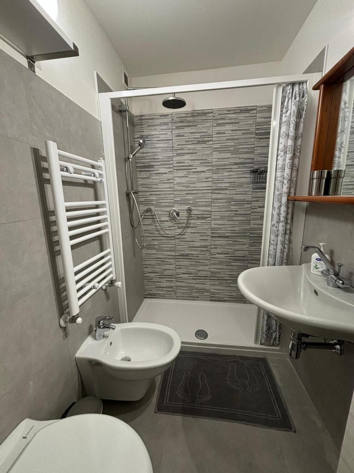 Loft 3, A 150 M Dal Mare, Pineto Centro Appartement Buitenkant foto